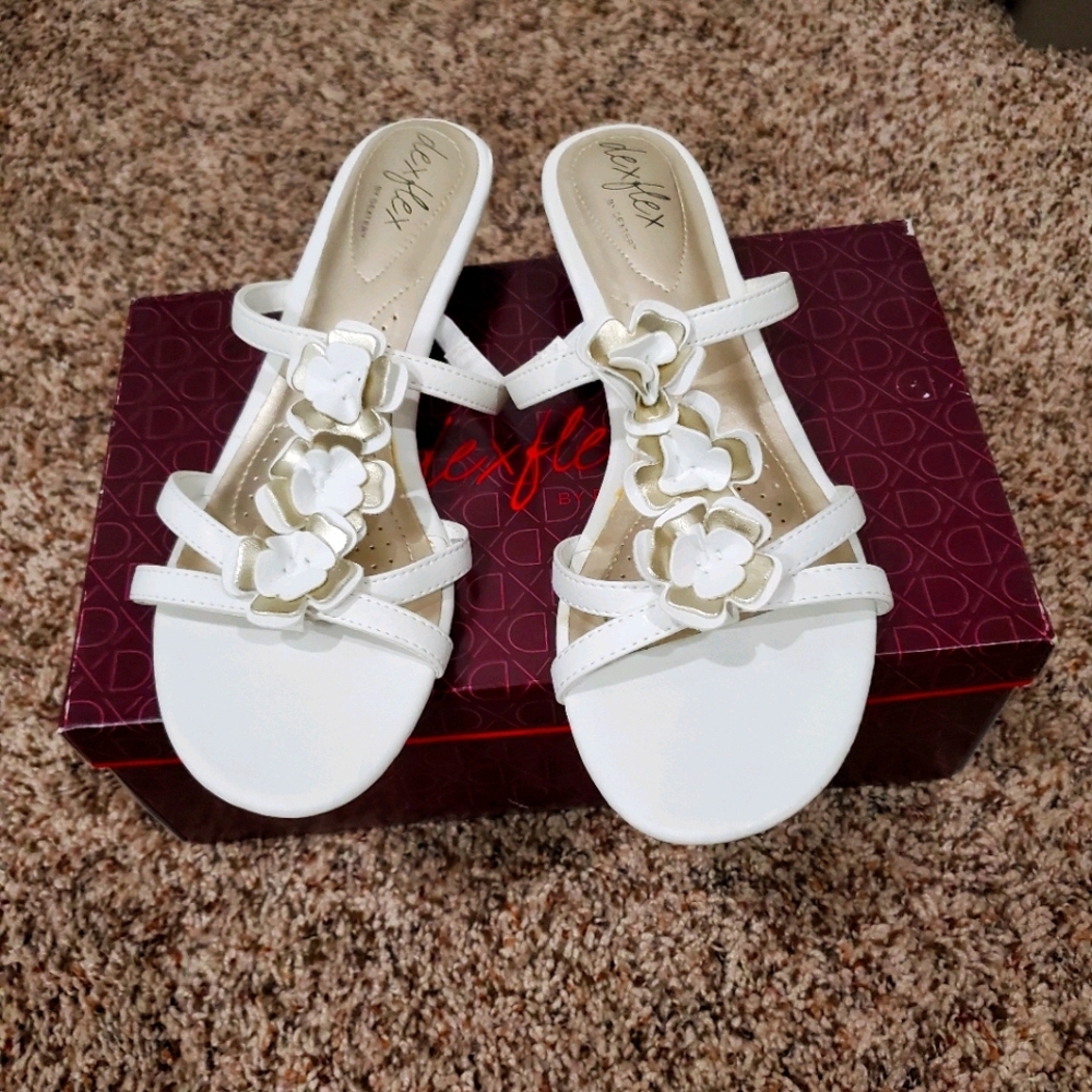 Floral sandles